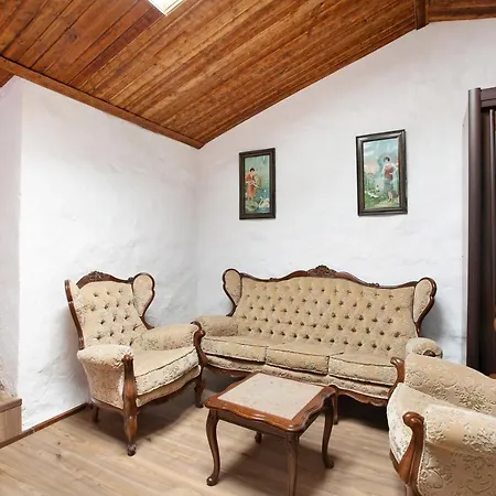 Casa de Férias El Cazador 1 *